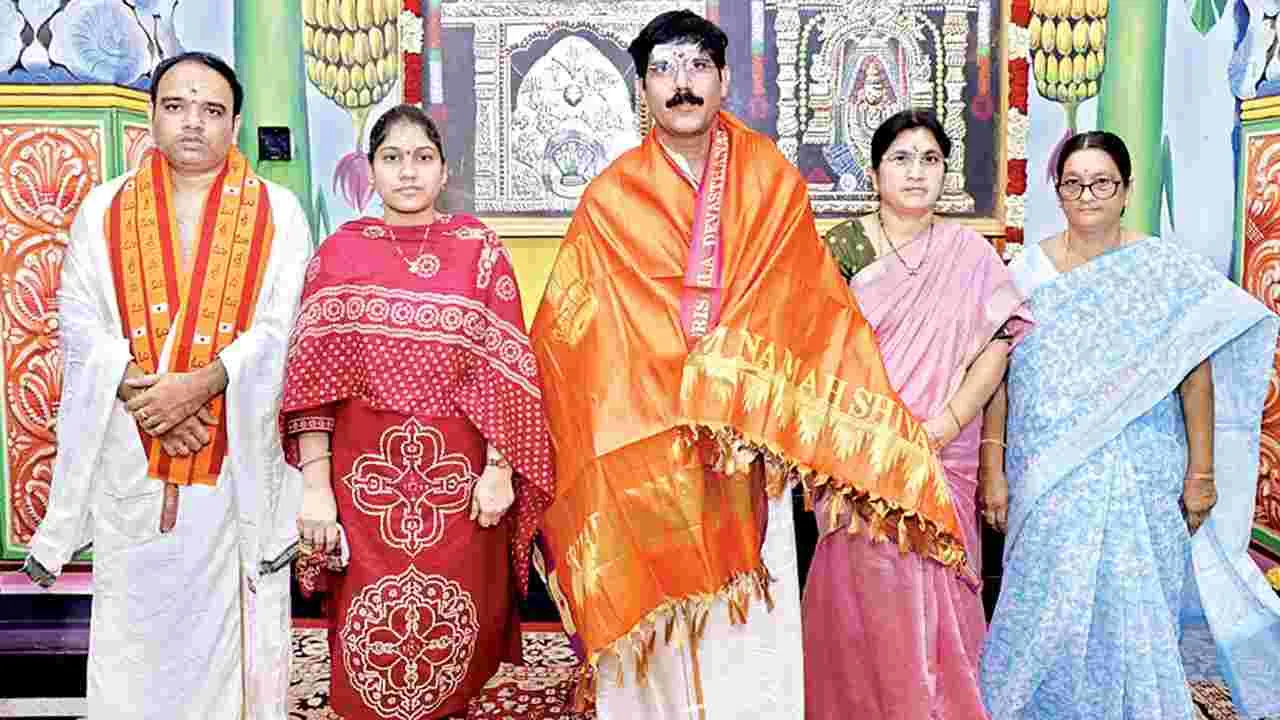 మల్లన్న సన్నిధిలో తెలంగాణ హైకోర్టు జడ్జి