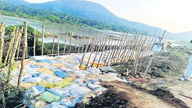 ‘మొంథా’ పనులకు కాసుల కొరత