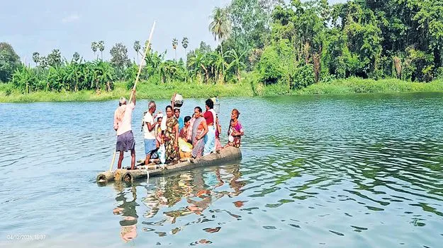 కాలిబాట వంతెన పూర్తయ్యేదెన్నడో?