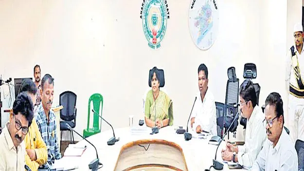 టెన్త్‌లో శత శాతం ఫలితాలే లక్ష్యం