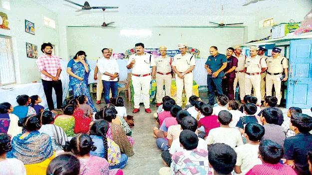 నేరాల అదుపులో సిబ్బంది పని తీరే కీలకం