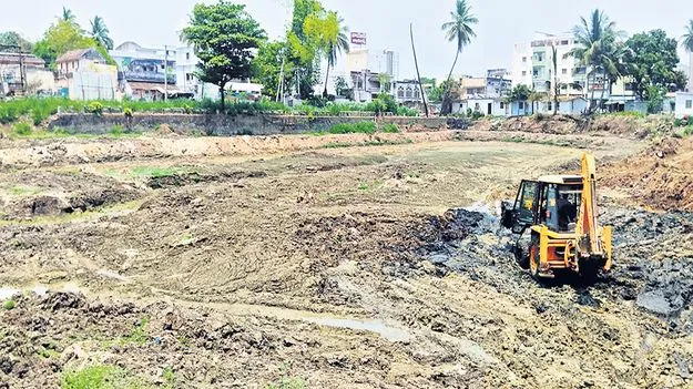 స్వయంభూ గౌరీశ్వరాలయం పుష్కరిణికి మోక్షం