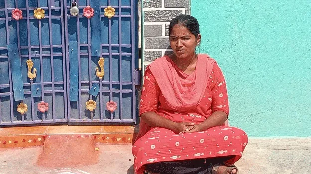 తాళి కట్టేవరకు కదలను