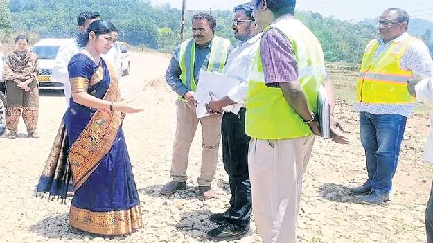 హైవే పనులు వేగవంతం చేయాలి