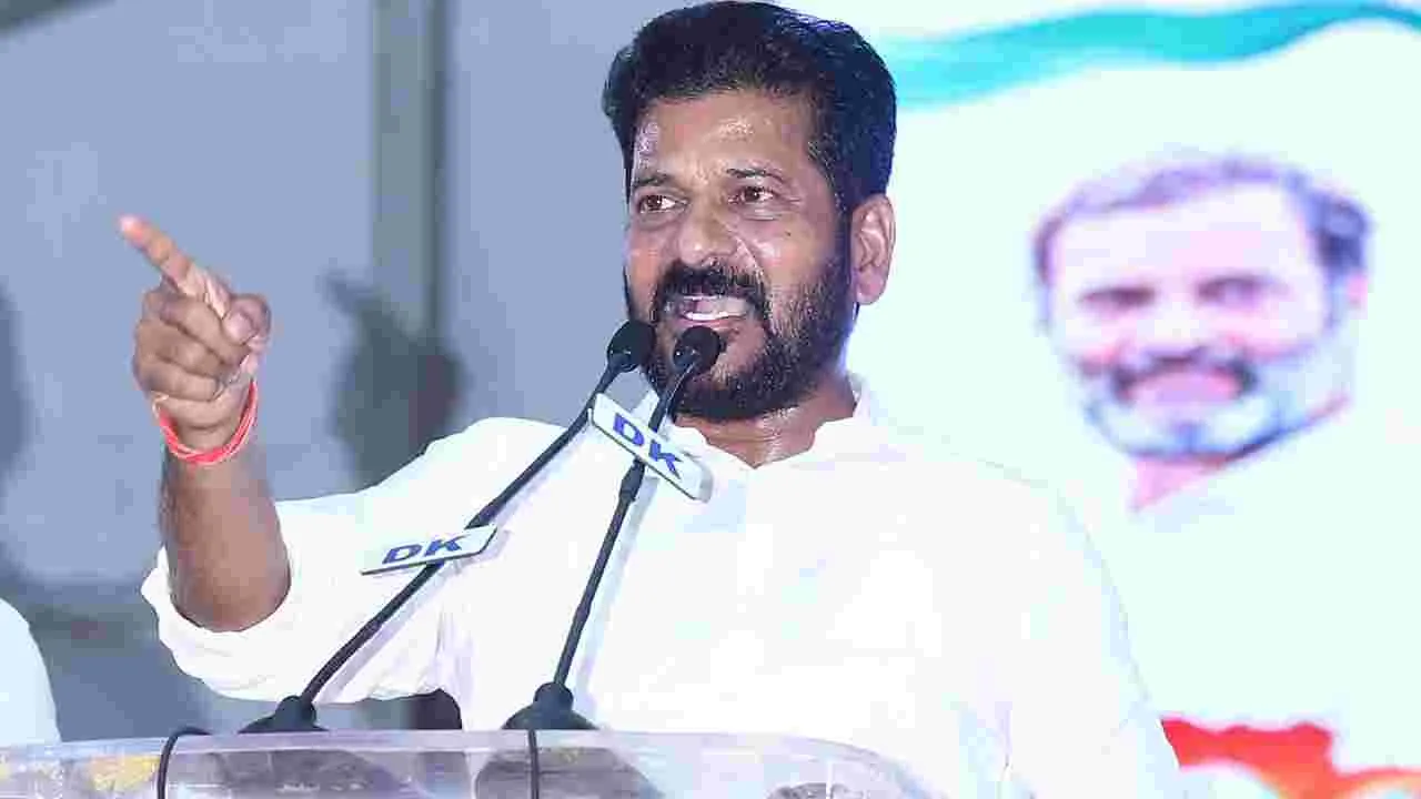 విద్వేషాన్ని వ్యాప్తి చేస్తున్న రేవంత్‌