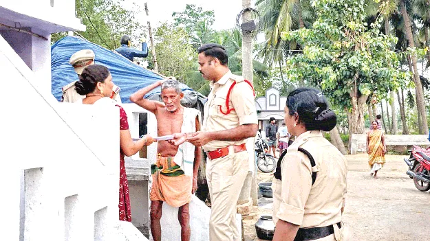  రిజిస్ర్టేషన్‌ లేని 11 వాహనాల సీజ్‌