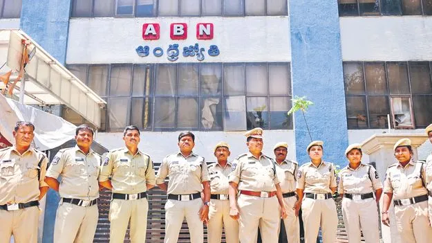 బూతు నేతల రోత గోల!