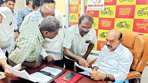 అర్హులందరికీ ప్రభుత్వ ఫలాలు అందాలి : మంత్రి ఫరూక్‌