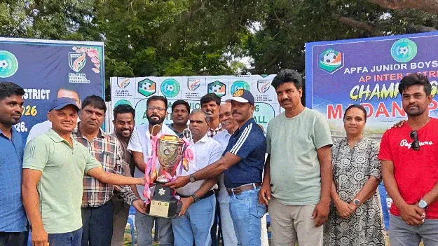 జూనియర్‌ ఫుట్‌బాల్‌ చాంపియన్‌గా వైజాగ్‌ జట్టు