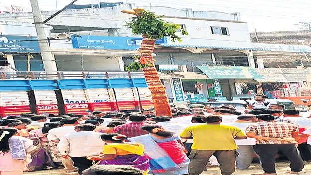 మోదకొండమ్మ ఉత్సవాల పందిరి రాట ప్రతిష్ఠ 