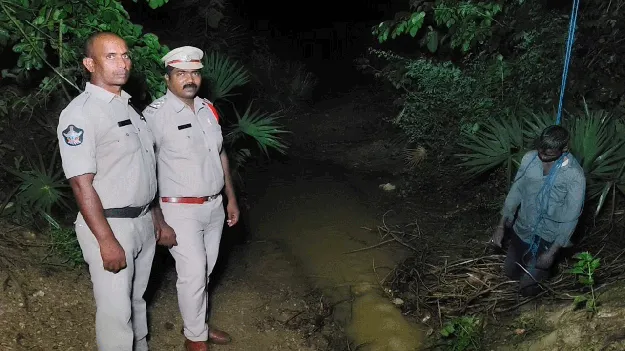 ఆటో డ్రైవర్‌ ఆత్మహత్య
