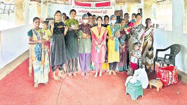 గిరి మహిళల ఆర్థిక ప్రగతికి తోడ్పాటు