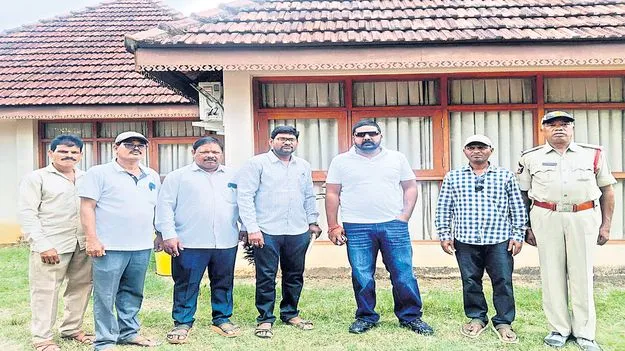 లంబసింగిలో ఏపీ సమాచారశాఖ కమిషనర్‌ పర్యటన