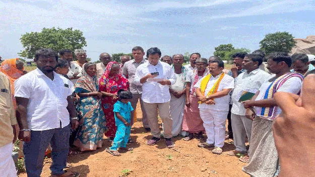 పంట బీమా గడువు పొడిగించండి