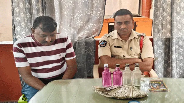 ఏసీబీ వలలో ఎస్‌ఐ, కానిస్టేబుల్‌
