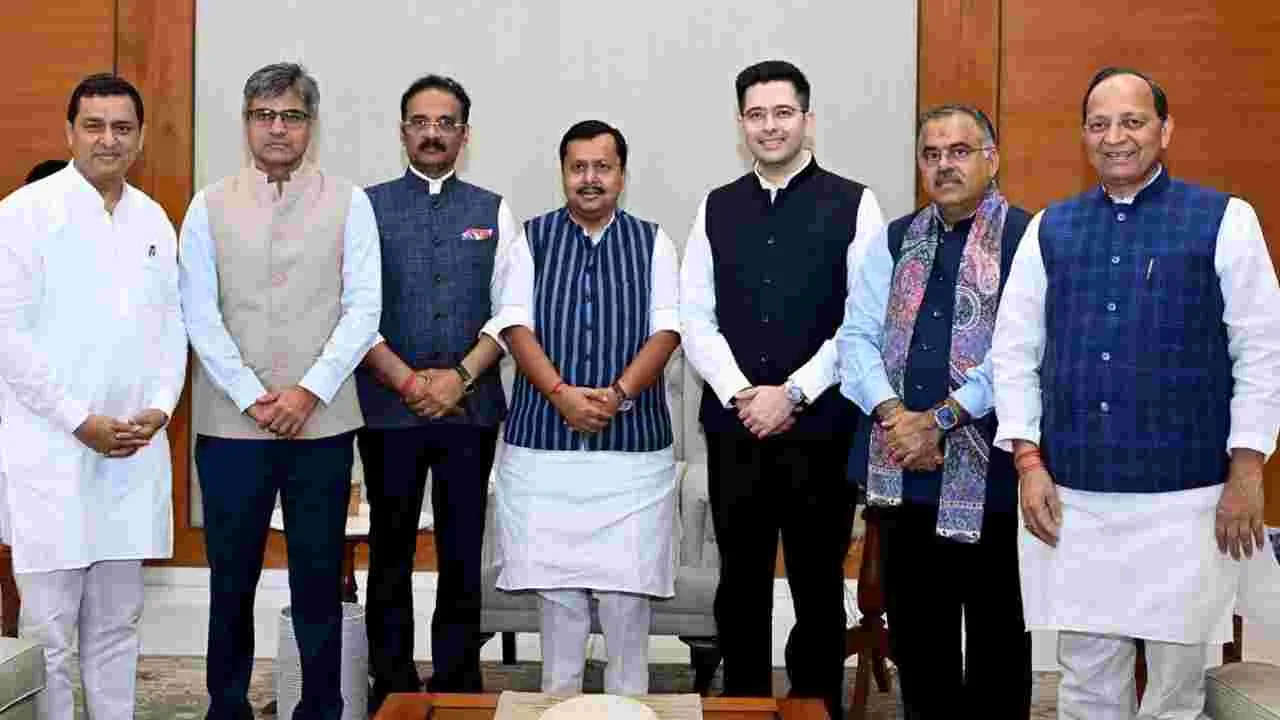 బీజేపీలో చద్దా అండ్‌ కో విలీనం