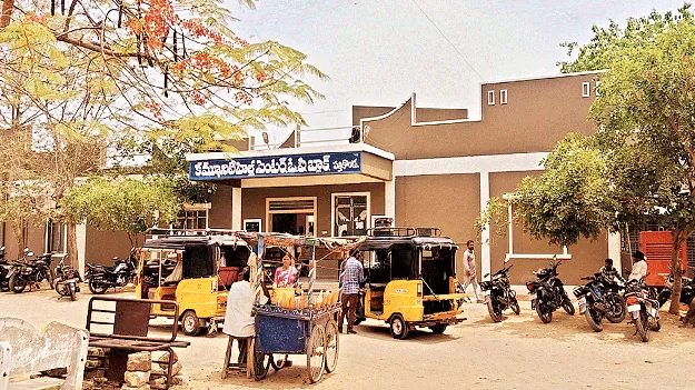 వైద్యుల మధ్య గొడవ