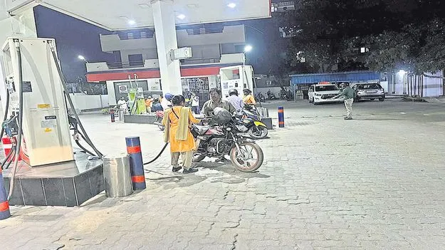 పెట్రో బాదుడు
