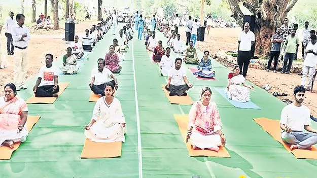 మత్స్యగుండంలో యోగాంధ్ర వేడుకలు