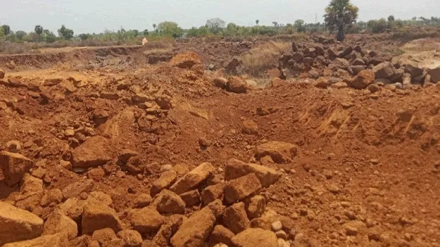  సత్యవేడులో రెచ్చిపోతున్న గ్రావెల్‌ మాఫియా