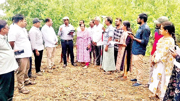 రైతుల సమక్షంలో రీ సర్వే నిర్వహించండి