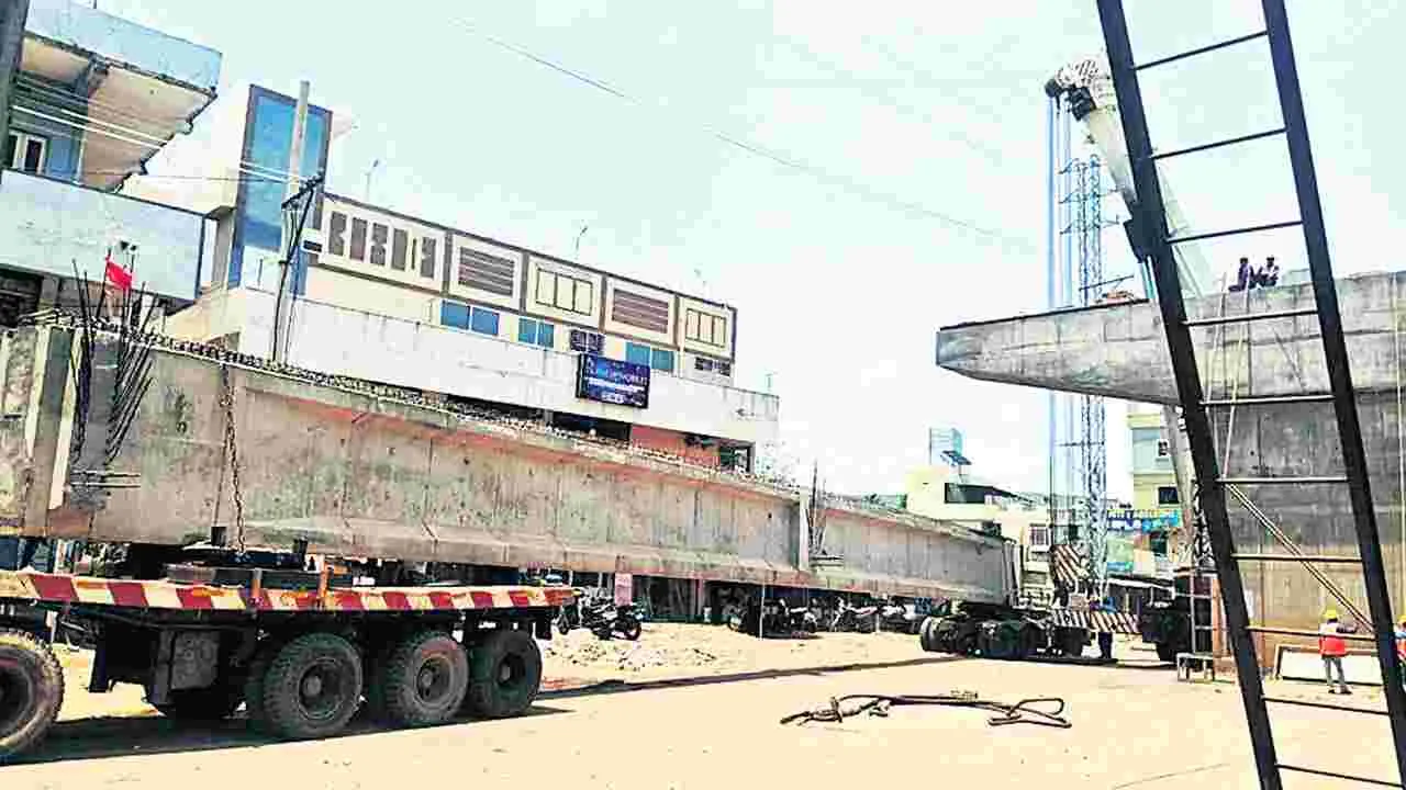 మలి దశకు ఫ్లైఓవర్‌ వంతెన పనులు