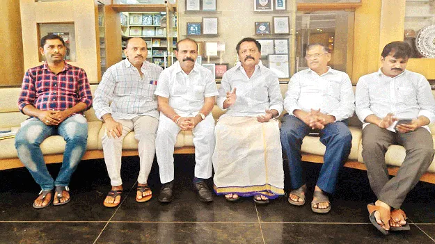 ‘సీమ’ను ప్రత్యేక రాష్ట్రంగా ప్రకటించాలి