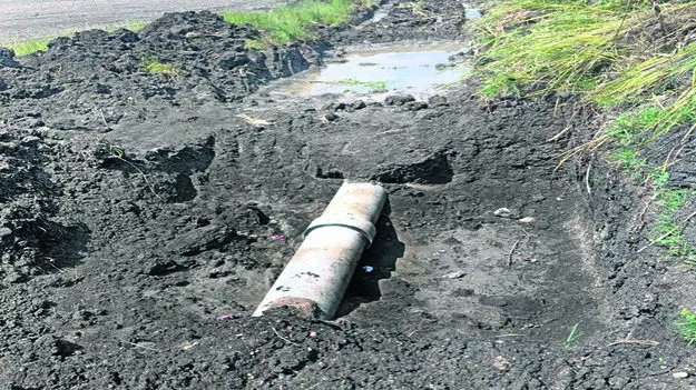 PIPE: మరమ్మతులు ఎన్నడో?