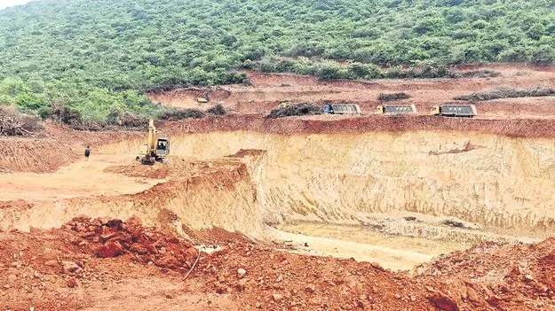 నో మైనింగ్‌ జోన్‌గా పంచదార్ల కొండ
