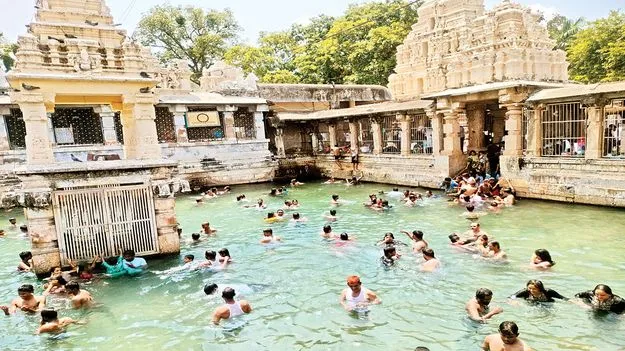 మహానందిలో భక్తుల రద్దీ