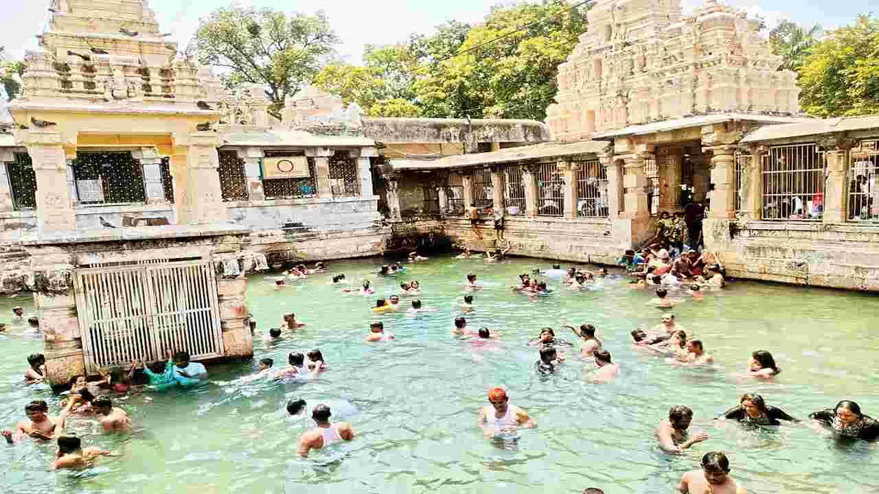 మహానందిలో భక్తుల రద్దీ