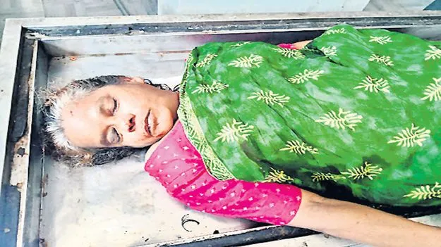  హైవేపై రోడ్డు ప్రమాదం