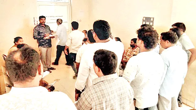 ఓటర్లుగా గుర్తించలేదు 