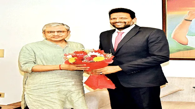 కర్నూలు నుంచి విజయవాడకు రైలు సౌకర్యం కల్పించాలి