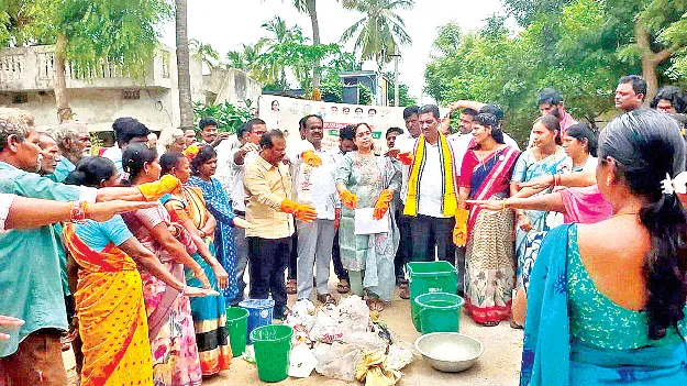 వాడవాడలా స్వర్ణాంధ్ర-స్వచ్ఛాంధ్ర