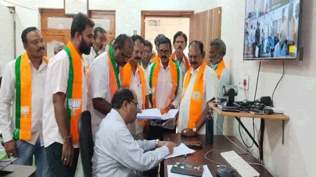 కంపెనీపై చర్యలు తీసుకోవాలి