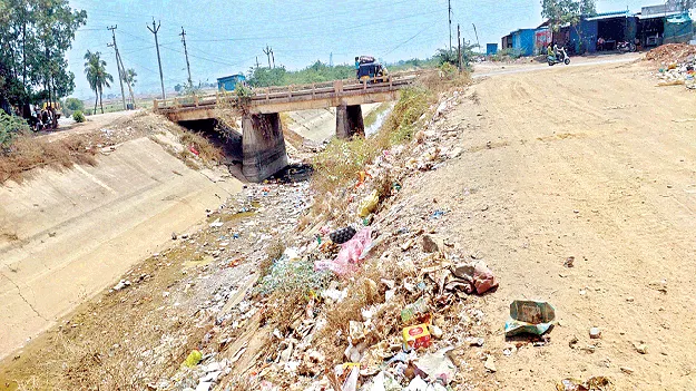 చెత్త 'కాలువ'