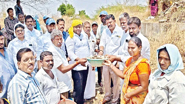 ఉపాధి పనులను వినియోగించుకోండి: ఎమ్మెల్యే దస్తగిరి