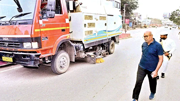 రహదారుల పరిశుభ్రతకు ప్రాధాన్యం