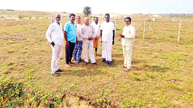 ఫిష్‌ల్యాండింగ్‌ సెంటర్‌ కోసం స్థల పరిశీలన