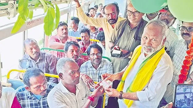 అట్టహాసంగా దివ్యాంగ శక్తి పథకం ప్రారంభం