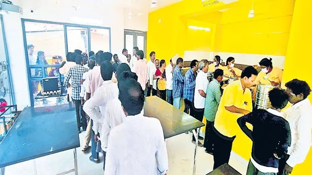 పేదలకు వరం.. అన్న క్యాంటీన్‌