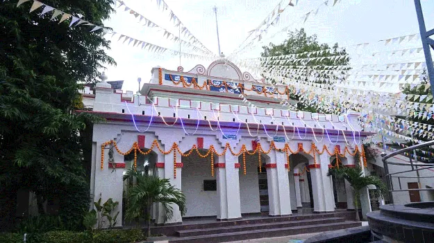 జడ్పీ ఇక మూడుగా విభజన
