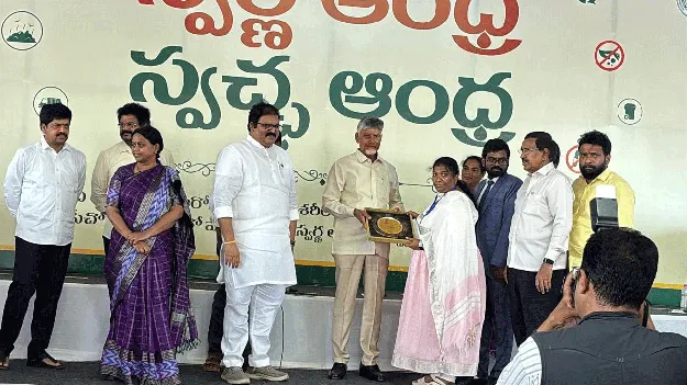ఆపరేషన్‌ క్లీన్‌ స్వీప్‌లో మదనపల్లెకు అగ్రస్థానం