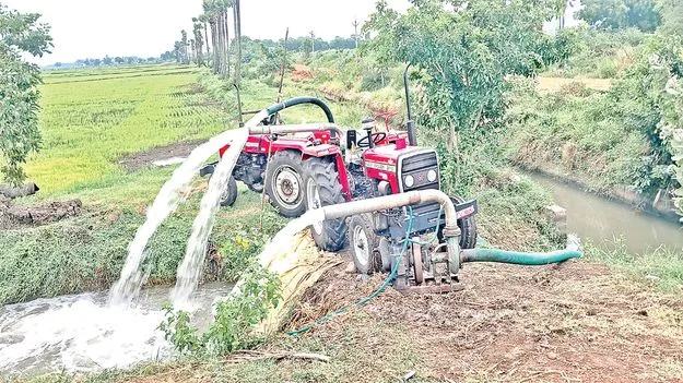 వాన జాడేదీ!