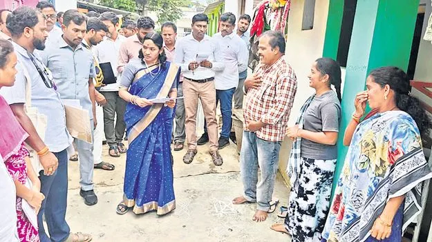 క్షేత్రస్థాయిలో సర్‌ ప్రక్రియ పరిశీలన