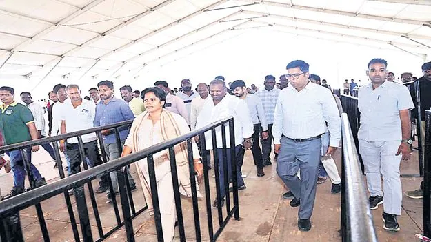 సీఎం పర్యటన ఏర్పాట్ల పరిశీలన