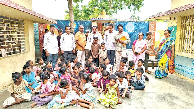  our children study at our village school.పిల్లల్ని.. మా ఊరి బడిలోనే చదివిస్తాం