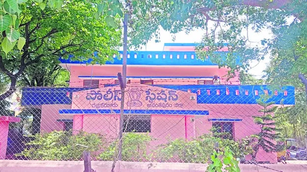 POLICE STATION:  సిబ్బంది కొరత