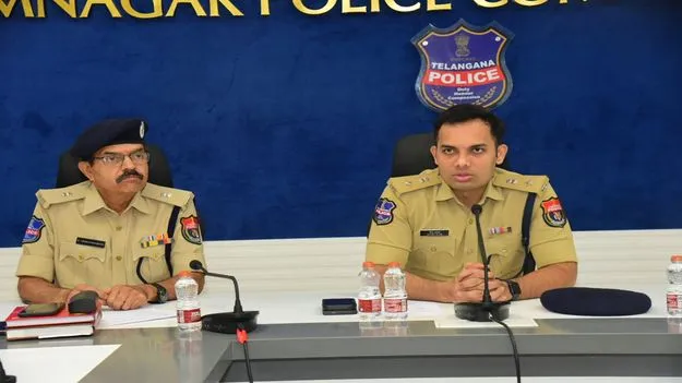 హోటళ్లు, లాడ్జీల యాజమాన్యాలు అప్రమత్తంగా ఉండాలి